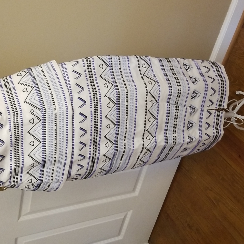 White House Black Market top and skirt - Picture 3 of 15